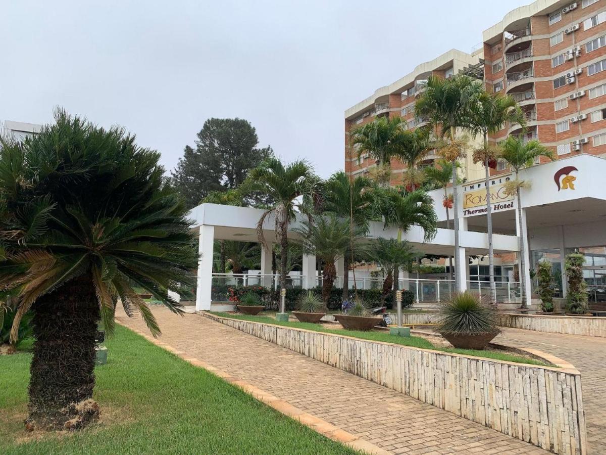 Apartamento Imperio Romano - 2 Quartos, 24Hs Piscina Caldas Novas Kültér fotó