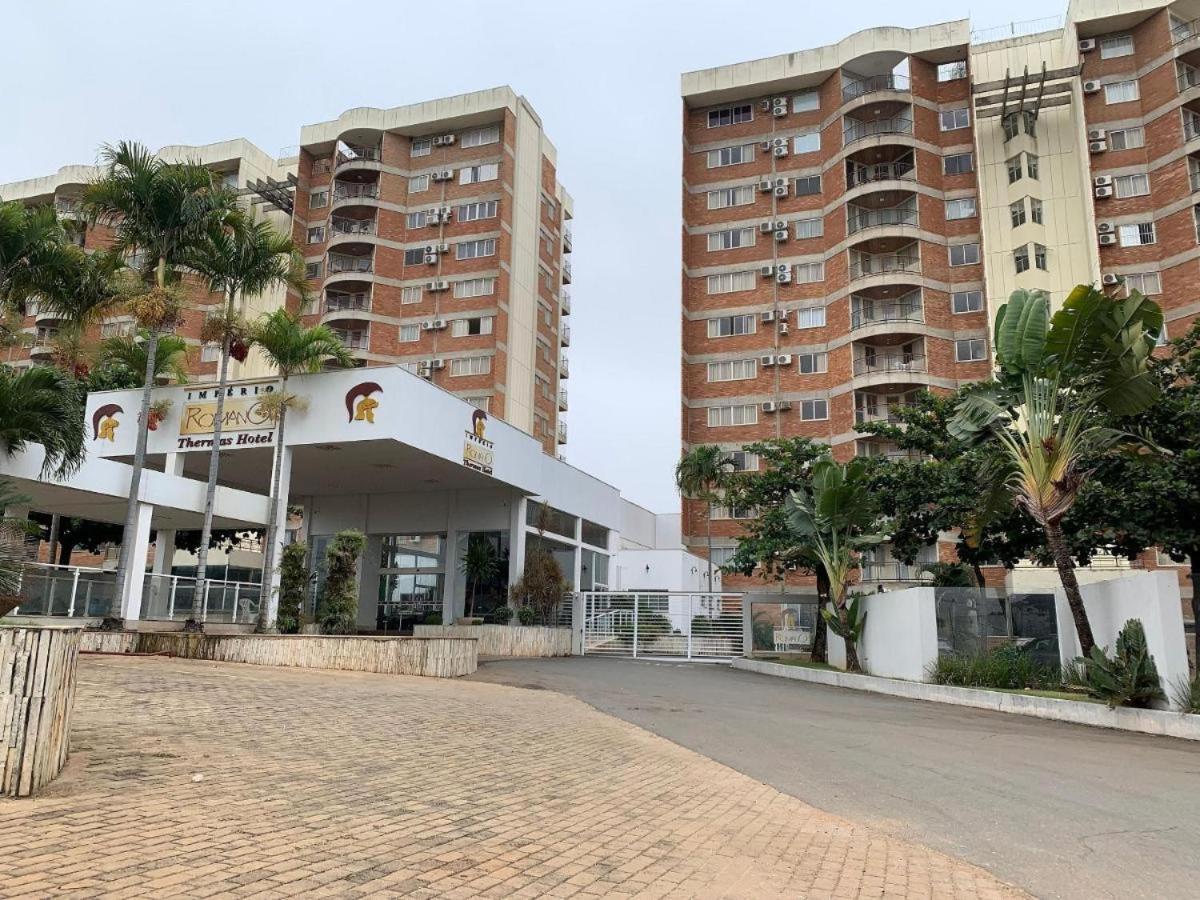 Apartamento Imperio Romano - 2 Quartos, 24Hs Piscina Caldas Novas Kültér fotó