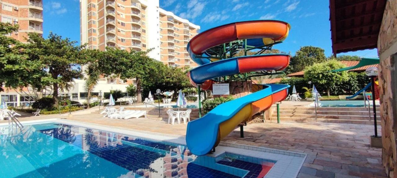 Apartamento Imperio Romano - 2 Quartos, 24Hs Piscina Caldas Novas Kültér fotó